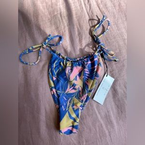 Skatie Kristen Bottom in Anguilla